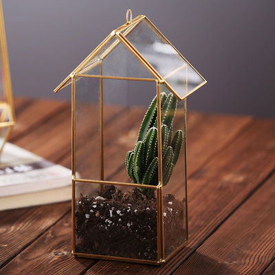 Terrarium suculento geométrico dado forma casa, recipiente da planta de ar do suporte da joia fornecedor